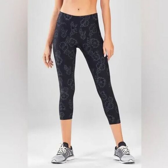 Fabletics Powerlex Salar Capri Black Foral Workout Leggings - Picture 1 of 9